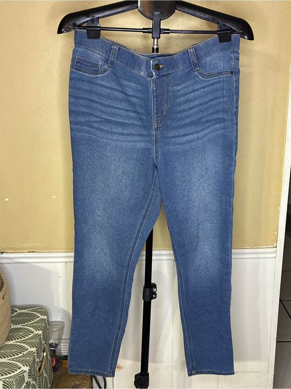 Isaac Mizrahi Medium Blue Skinny Jeans